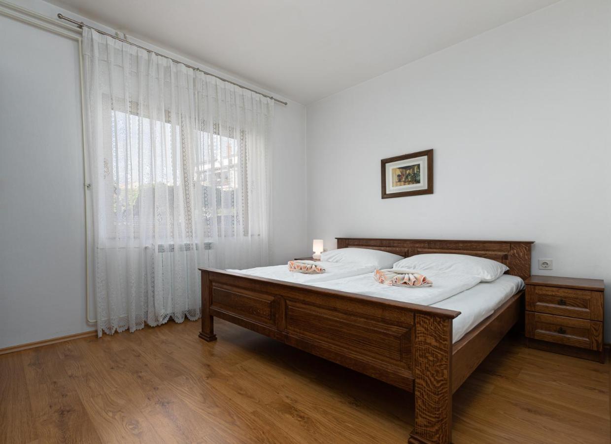Apartamento Mima Poreč Exterior foto