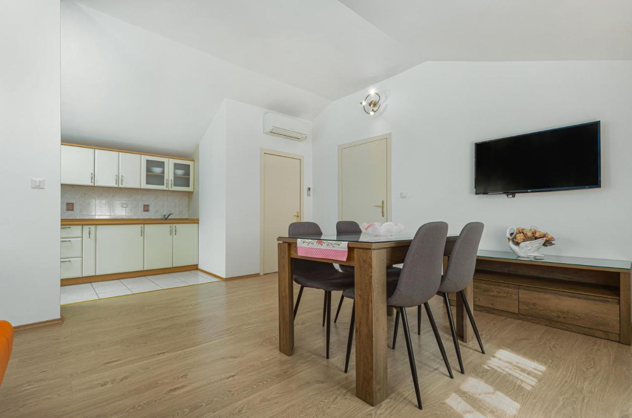 Apartamento Mima Poreč Exterior foto