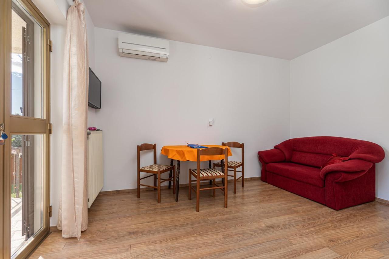 Apartamento Mima Poreč Exterior foto